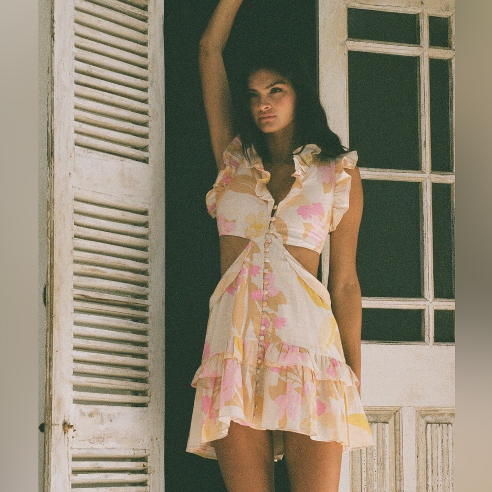 Sabo frill mini dress. Size XS. NWT. Floral Cutout Dress with Ruffle Details